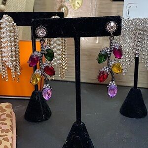 Vintage leaf like colorful earrings